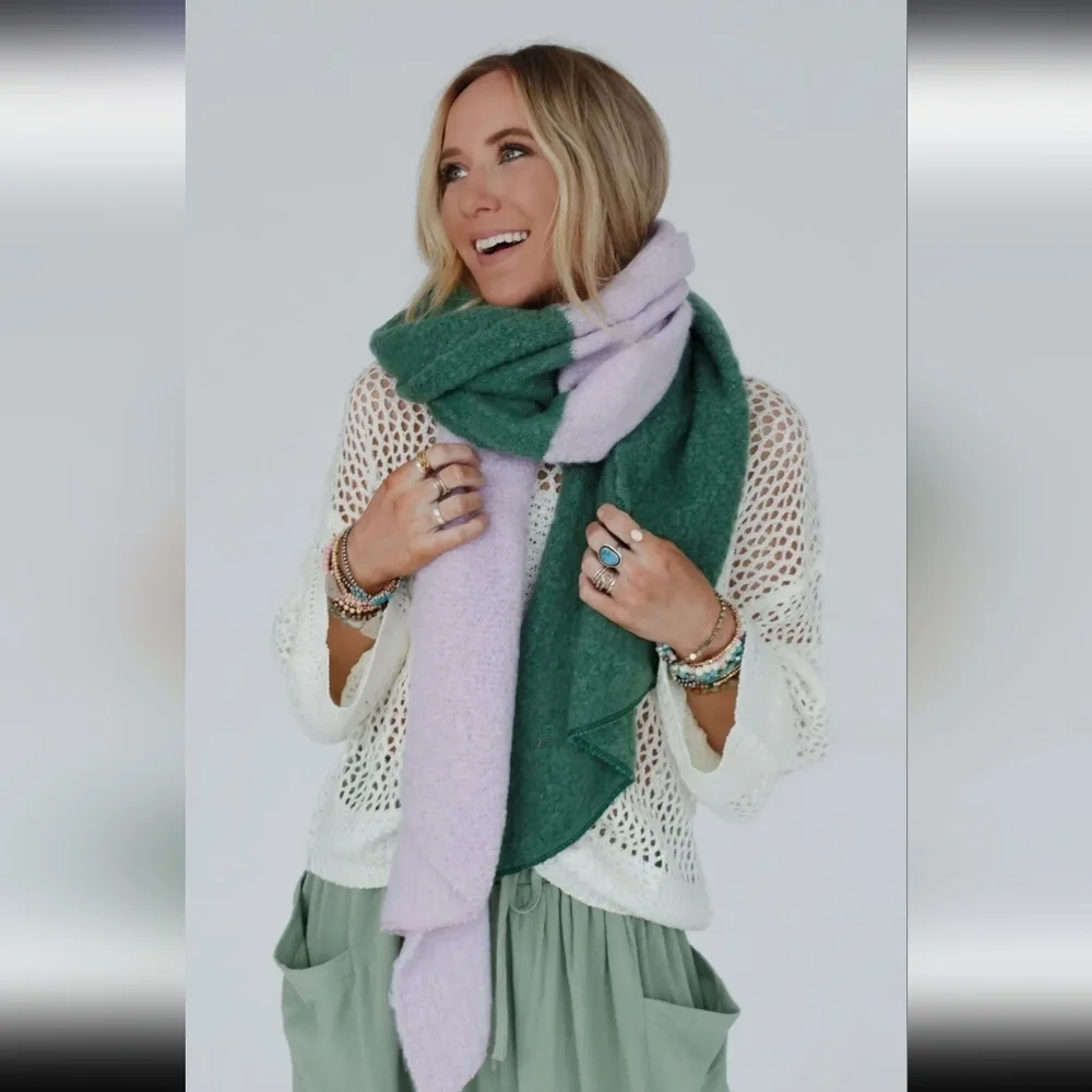 Sunset Shades Cozy Scarf - Lavender & Green - Picture 2 of 2